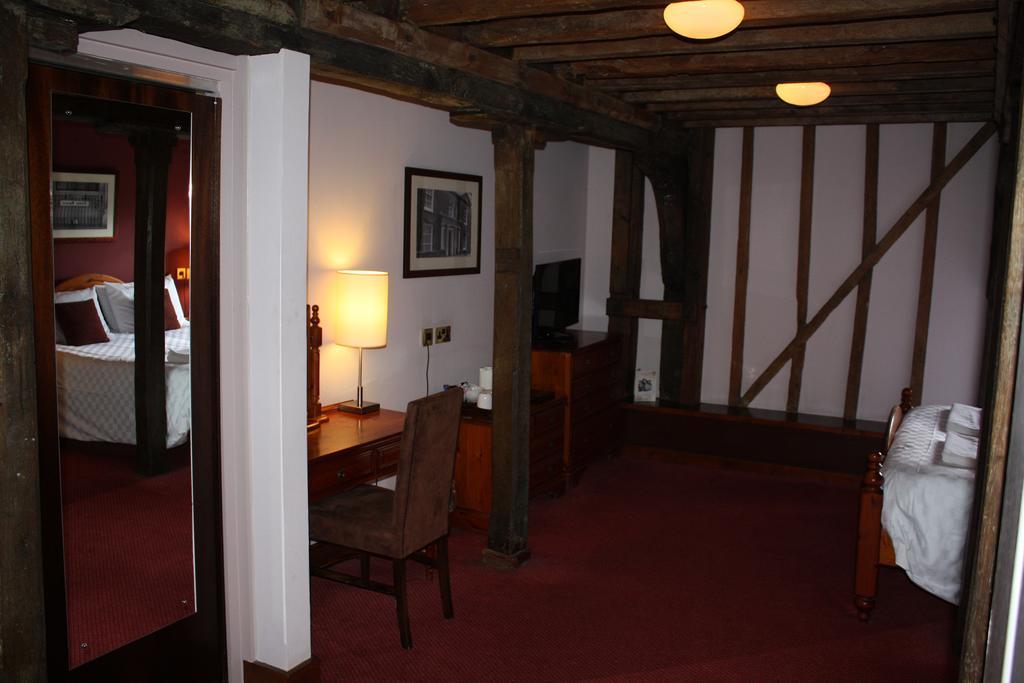 The Riverside Inn Chelmsford Szoba fotó