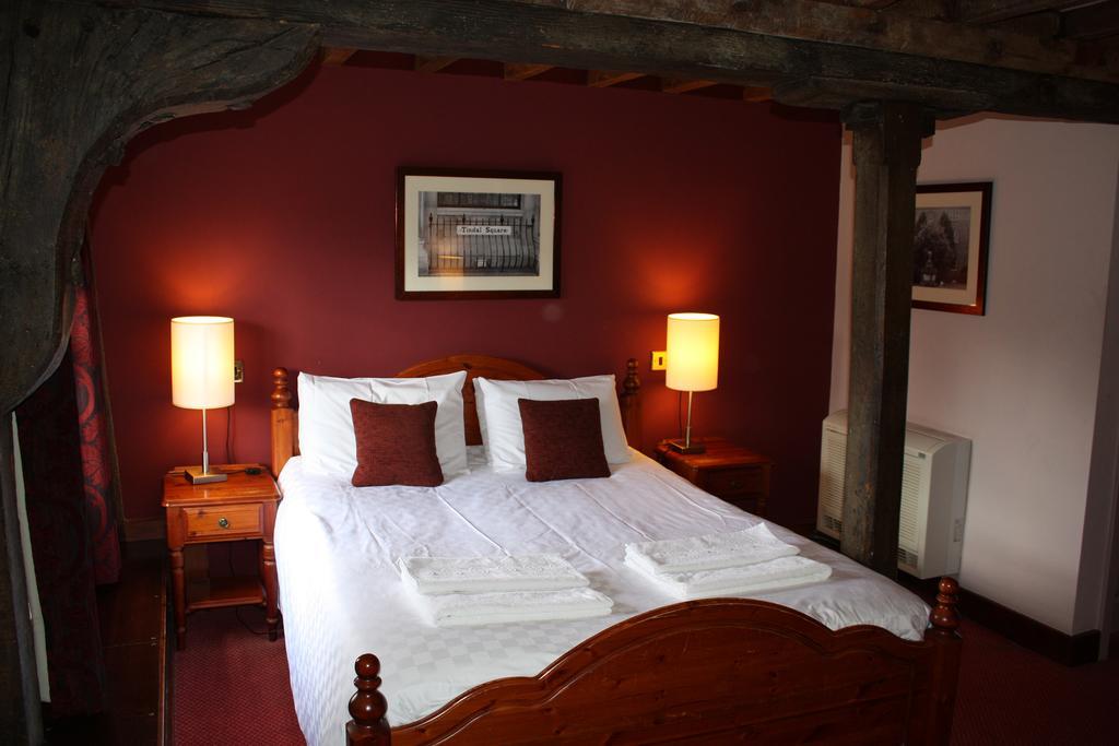 The Riverside Inn Chelmsford Szoba fotó